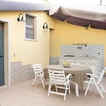 In Siracusa With Garden *