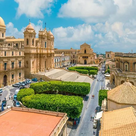 In Siracusa With Garden Dom wakacyjny Floridia